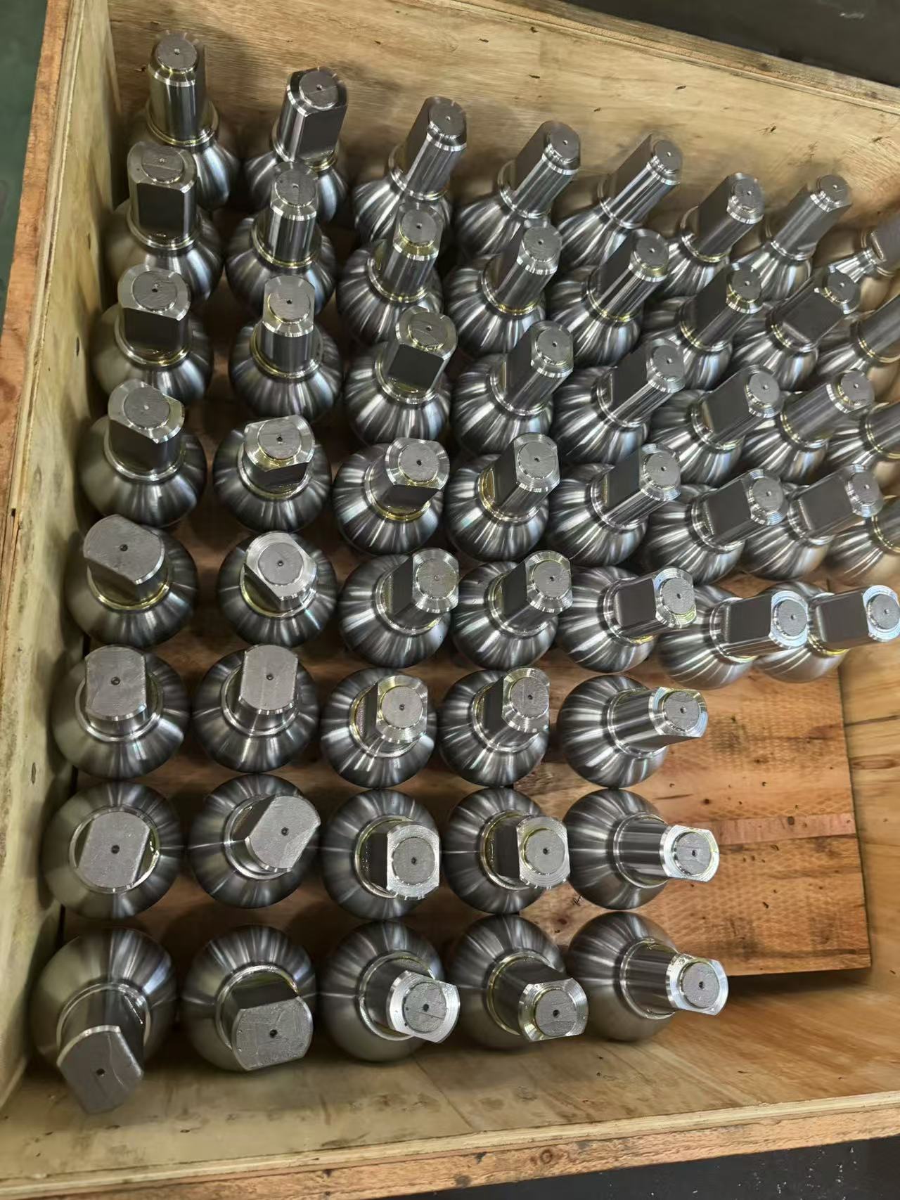 Vad är användningen av utrustning för uppvärmning av smidespressar för smide av rörstubsmider?